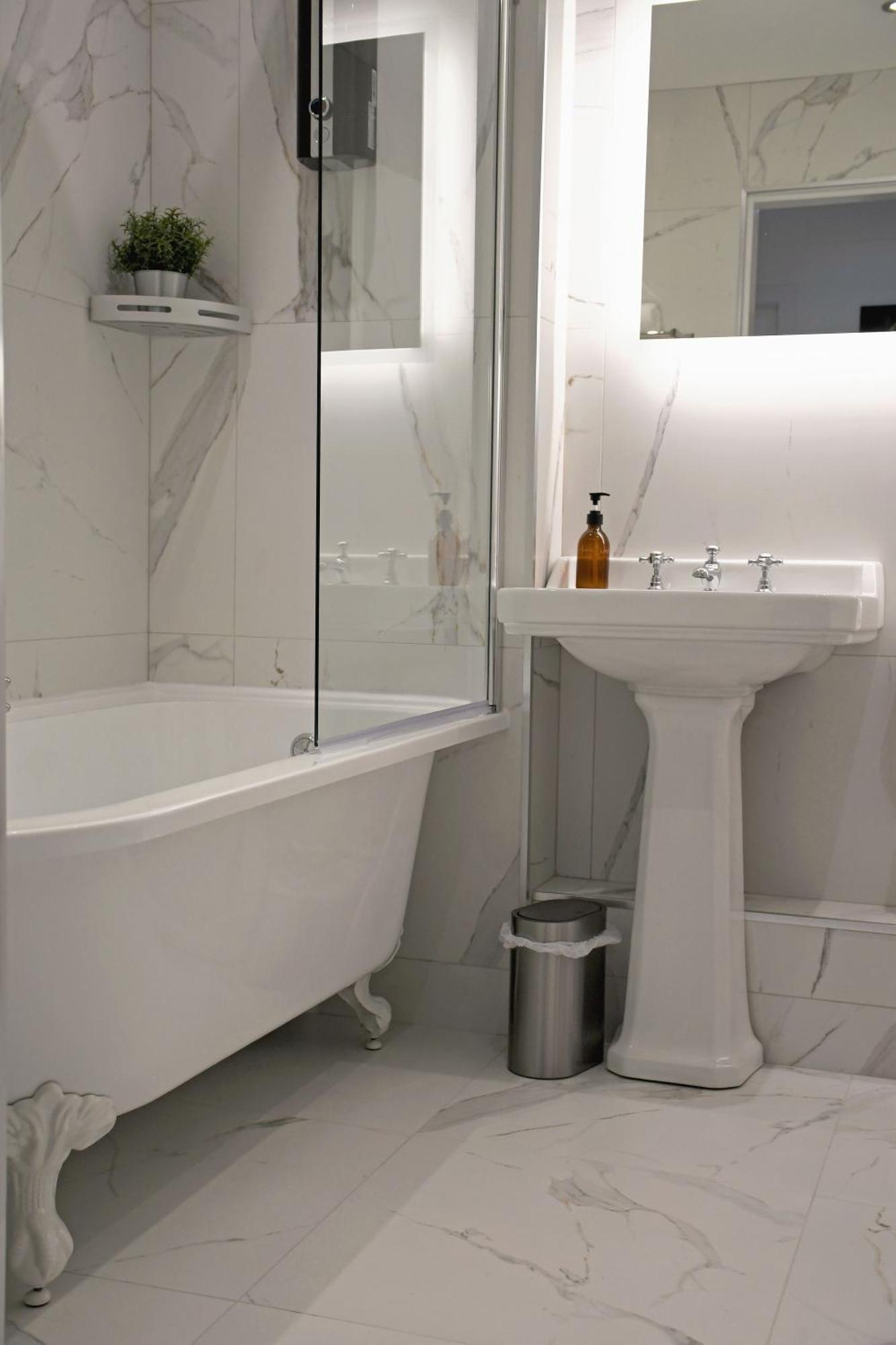 Gleneagles Luxury Apartment Охтерардър Екстериор снимка